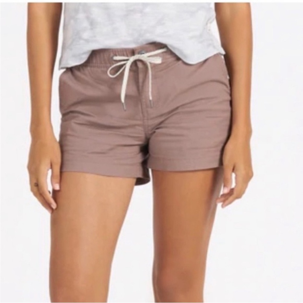 Vuori brand shorts size small
